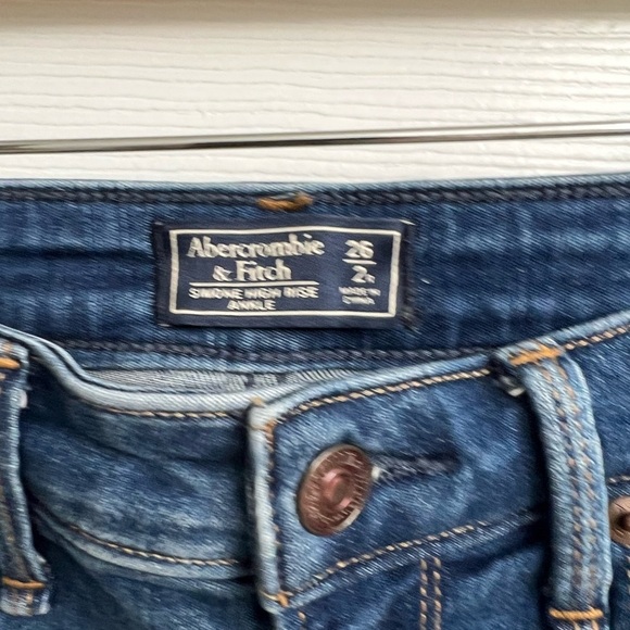 Abercrombie & Fitch high waisted distressed skinny Jean. - Picture 2 of 4
